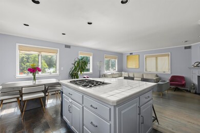 28 Colony Rd, Edgewater, NJ 07020 - photo 7