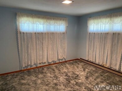 203 W Mulberry St, Waynesfield, OH 45896 - photo 6