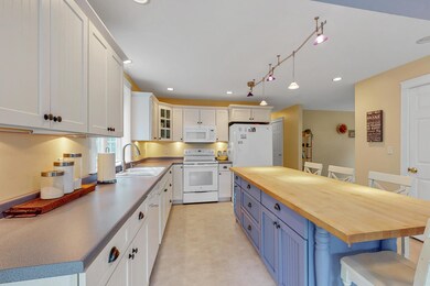 185 Mountain View Rd, Gray, ME 04039 - photo 6