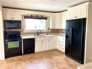 2233 W Columbia St unit 1, Allentown, PA 18104 - photo 5