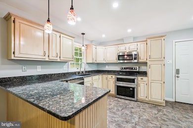 15418 Peach Orchard Rd, Silver Spring, MD 20905 - photo 4