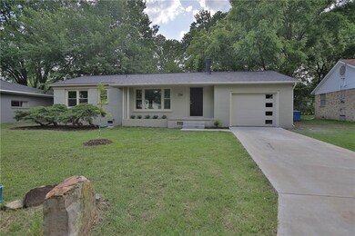 339 Crestview Dr, Bentonville, AR 72712 - photo 3