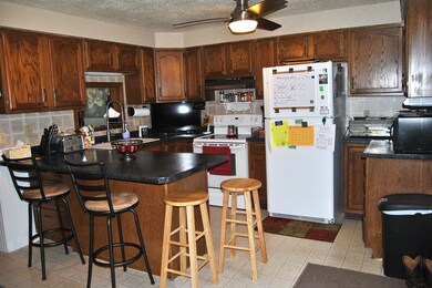 J_Kitchen<|><|>