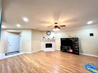 902 Rockton Dr, Wylie, TX 75098 - photo 4