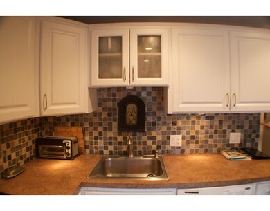 25 Douglas Dr unit 25, East Bridgewater, MA 02333 - photo 2