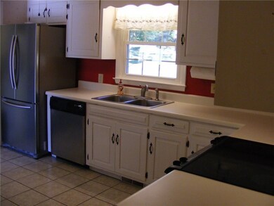 428 Holloway St, Walhalla, SC 29691 - photo 7