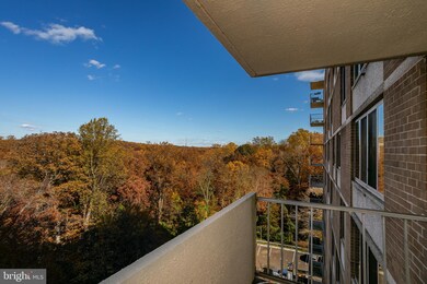 Van Ness East unit 918, Washington, DC 20008 - photo 4