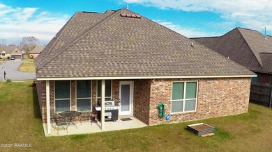 Yard02 Center Pole Mnt