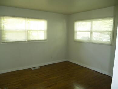 22431 Strassburg Ave, Sauk Village, IL 60411 - photo 6