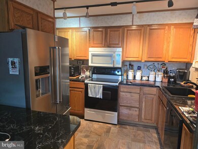 25217 Elhuff Ct, Cascade, MD 21719 - photo 6