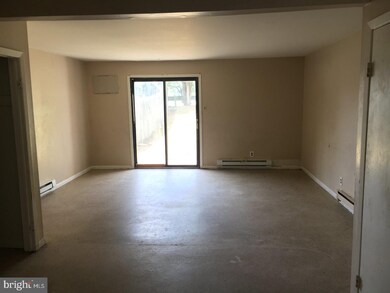 411 La Cascata, Clementon, NJ 08021 - photo 2