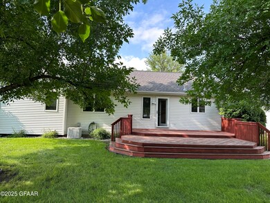 615 49th Ave S, Grand Forks, ND 58201 - photo 3