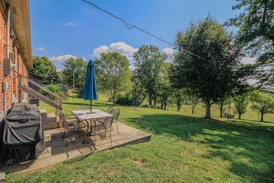 813 Tick Ridge Rd, Glasgow, KY 42141 - photo 6