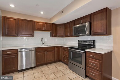 2940 Wetherburn Ct, Woodbridge, VA 22191 - photo 3