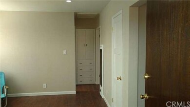 1 Bed. Unit D, New Wood Floors, Recessed lites, et