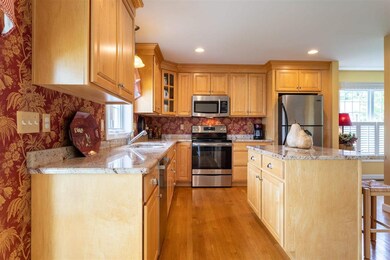 9 Pineo Farms Rd, Seabrook, NH 03874 - photo 3