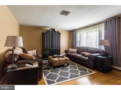 7705 Laurel Ln, Glenside, PA 19038 - photo 6