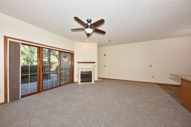 628 W Hillcrest Rd unit G, Saukville, WI 53080 - photo 6