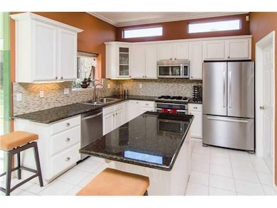 3303 James Dr, Carlsbad, CA 92008 - photo 5