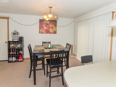 2050 Augusta St, Eugene, OR 97403 - photo 4