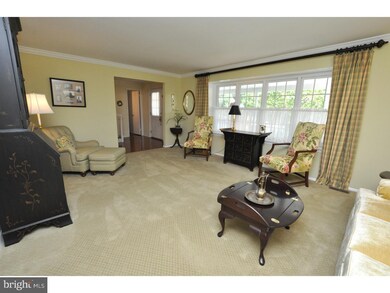 205 Dickens Dr, Delran, NJ 08075 - photo 4
