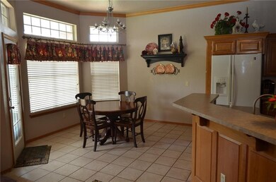 Breakfast dining room