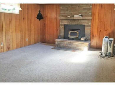 42 Maple St, Wakefield, RI 02879 - photo 2