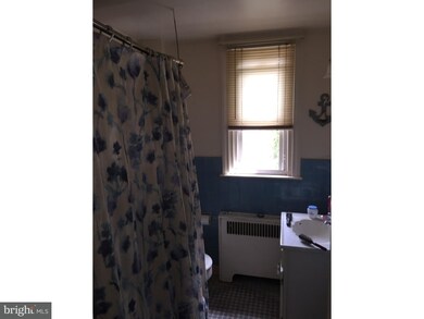 1020 Toll St, Crum Lynne, PA 19022 - photo 4