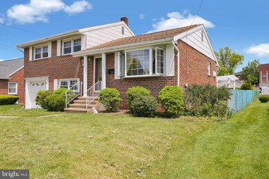 3419 Boyer St, Reading, PA 19605 - photo 2