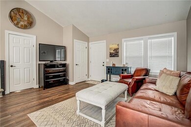 7109 Edgewood Blvd, Shawnee, KS 66203 - photo 5