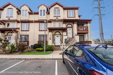 305 Michaels Ct, Woodbridge, NJ 07095 - photo 6