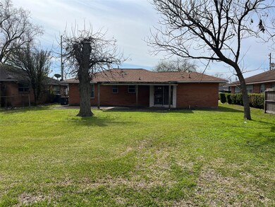 6427 Gammage St, Houston, TX 77087 - photo 3