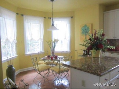 Bay Breakfast area