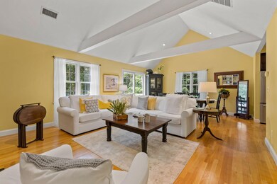 10-web-or-mls-504 Teaticket Highway Fina