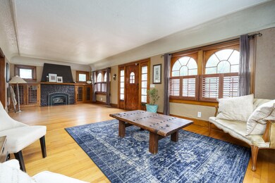 Main_St_W_2423_Kalamazoo_49006-9