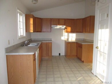 66 Shirley Ln, Montross, VA 22520 - photo 6