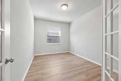 1666 Maggie Trail Dr, Alvin, TX 77511 - photo 7