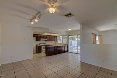 Dining/Kitchen