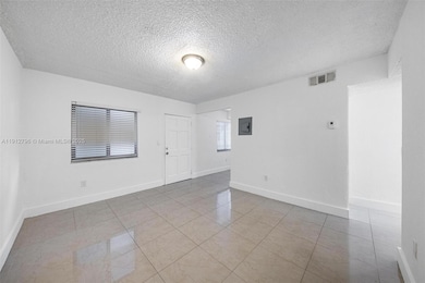 13251 Memorial Hwy unit 9, Miami, FL 33161 - photo 5