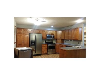 Beautifully kitchen, dishwasher not installed yet.