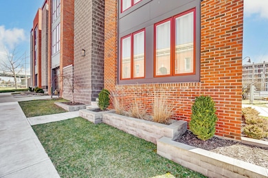 75 E Russell St, Columbus, OH 43215 - photo 7