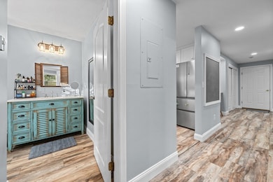 75 Huntoon Memorial Hwy unit 1-3, Leicester, MA 01524 - photo 7