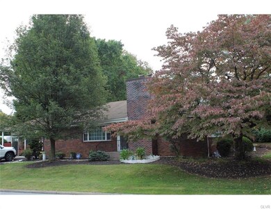 BEAUTIFUL CORNER LOT