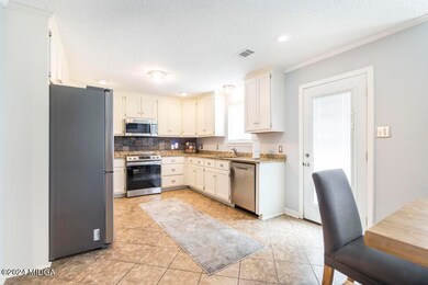 307 Oxton Ct 11