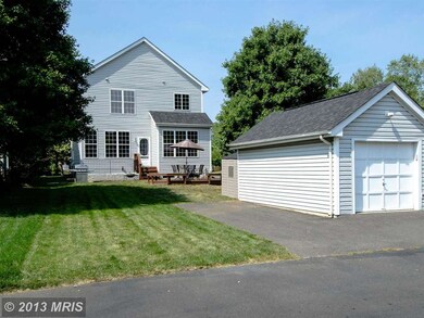 26176 Lands End Dr, Chantilly, VA 20152 - photo 2