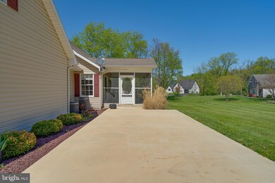 27 Blessing Ln, Martinsburg, WV 25403 - photo 6