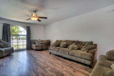 011--Family Room