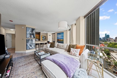 Park Millennium unit 1502, Chicago, IL 60601 - photo 3