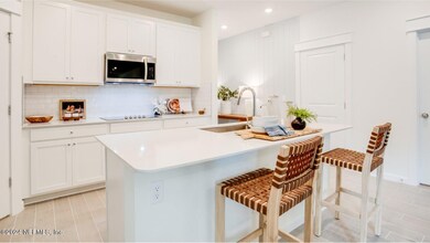 JAX_2257_Pic_SierraII_Kitchen_3of3_Base2