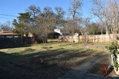 953 Charleston Dr, Bedford, TX 76022 - photo 5